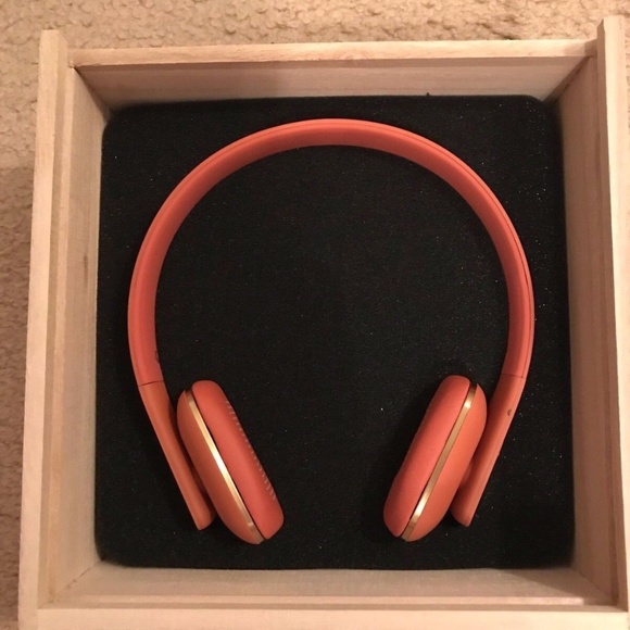 Kreafunk for J.Crew aHEAD wireless headset headphone in soft coral. Item… - Picture 6 of 6